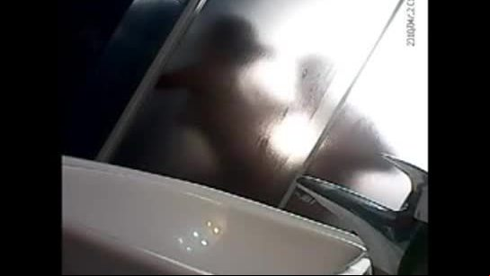 Scopata da orologio. free cams on www.xxxaim.com